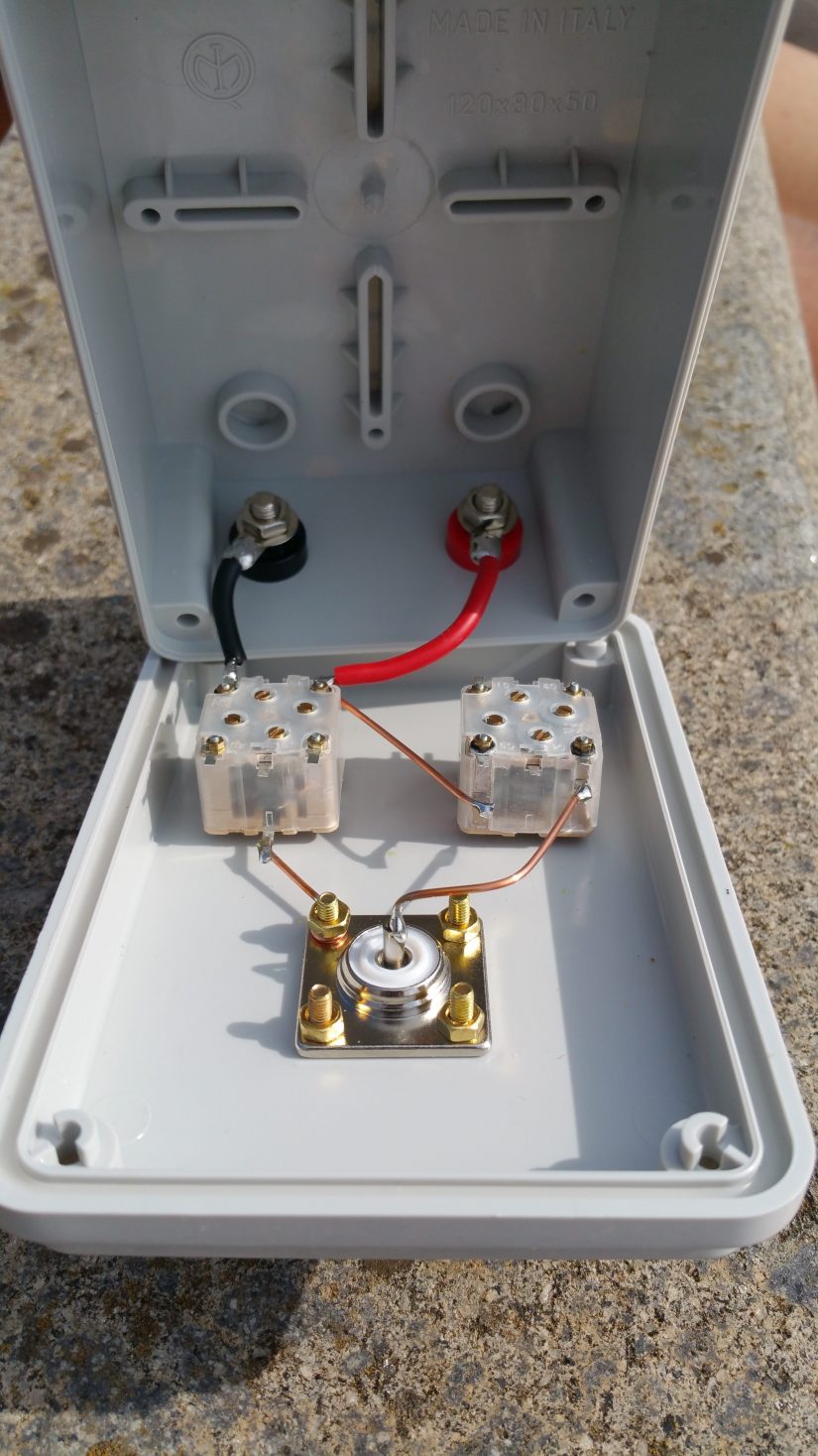 QRP HF Loop Antenna IZ0HCC